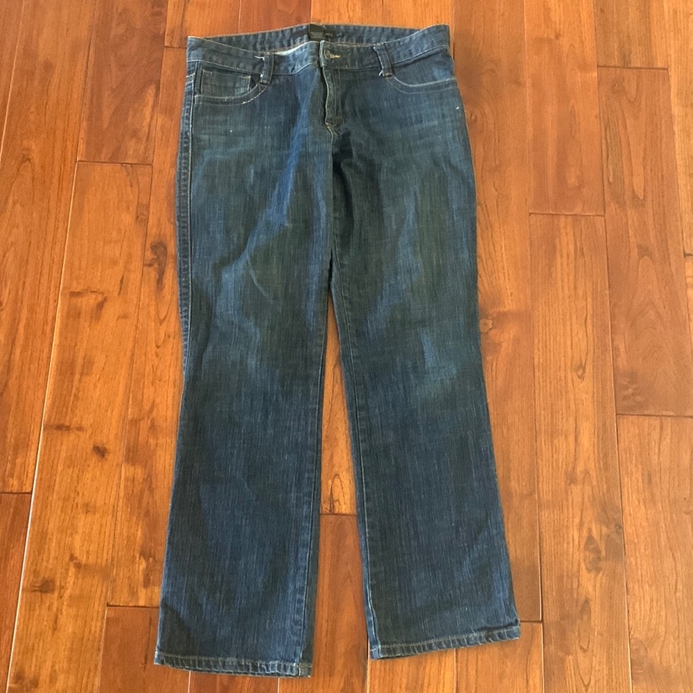 Calvin Klein Classic Jeans 12/31 Dark Wash Flare model fit-71100 WF49A250